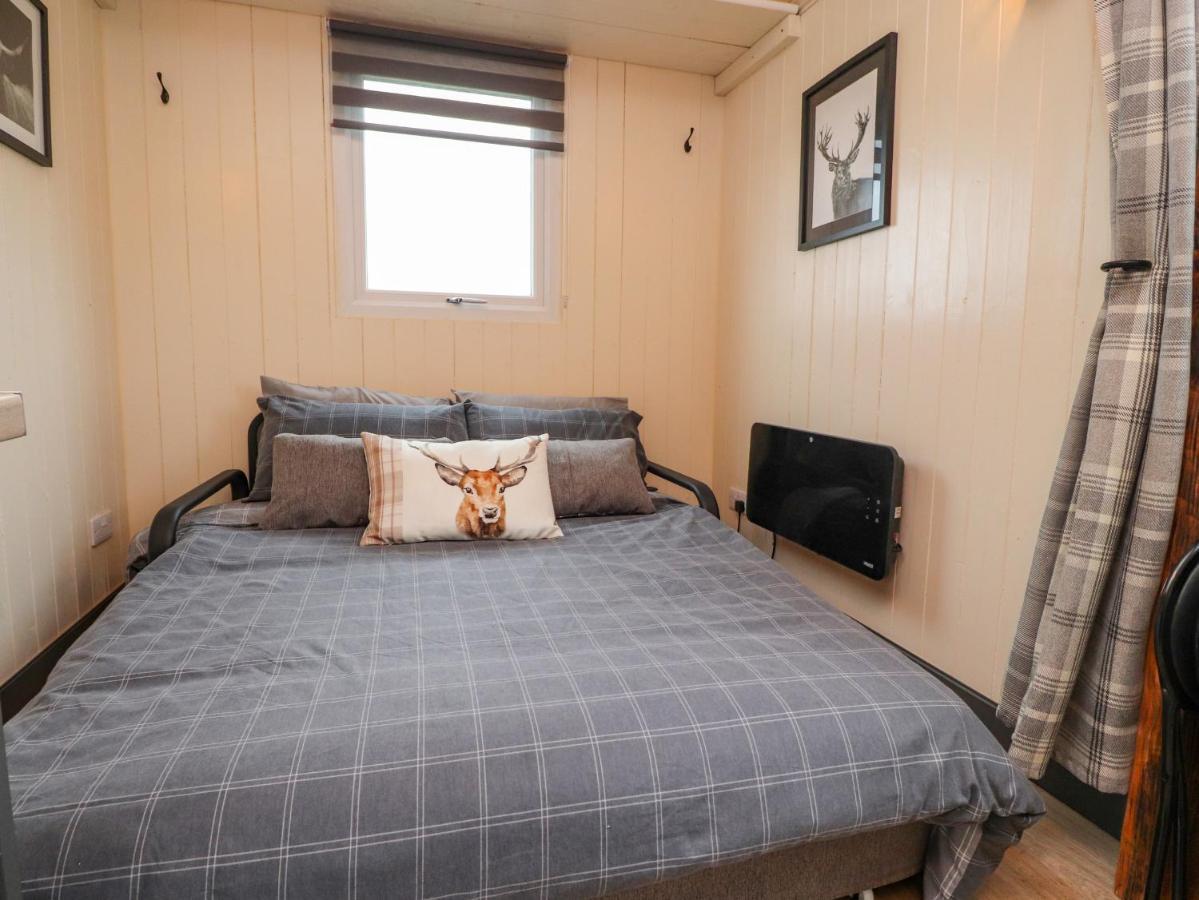 Hillcrest Shepherds Hut Престон Экстерьер фото